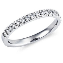 brilliant-cut-claw-set-womens-diamond-wedding-ring